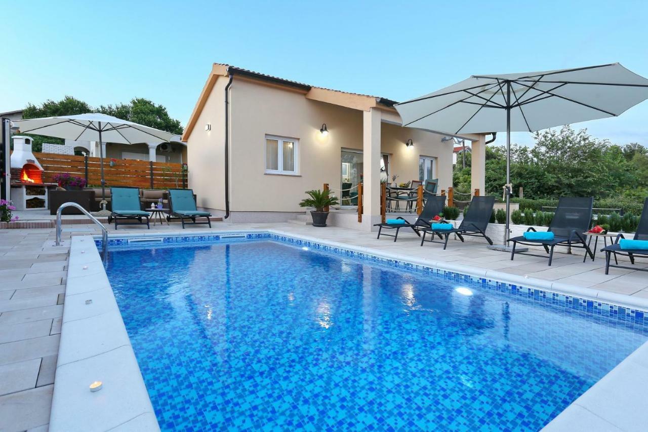 Willa Punta Garden Pool House Posedarje Zewnętrze zdjęcie