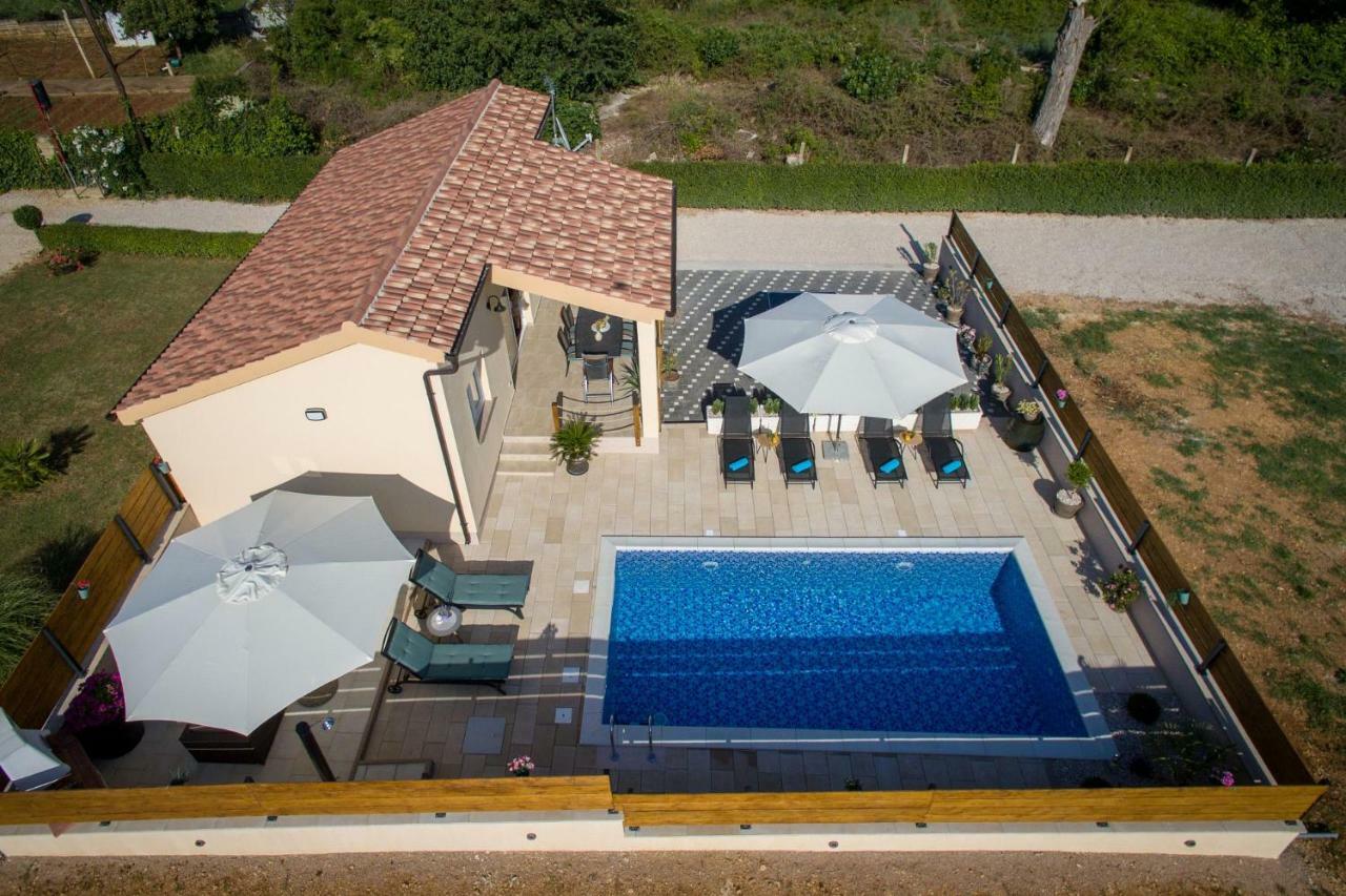 Willa Punta Garden Pool House Posedarje Zewnętrze zdjęcie
